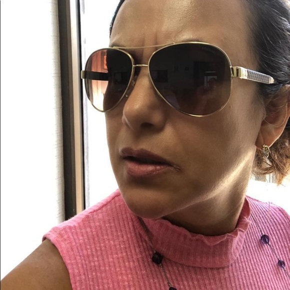 NEW CHANEL GOLD FRAME UVA UVB SUNGLASSES 🕶 - Picture 2 of 8